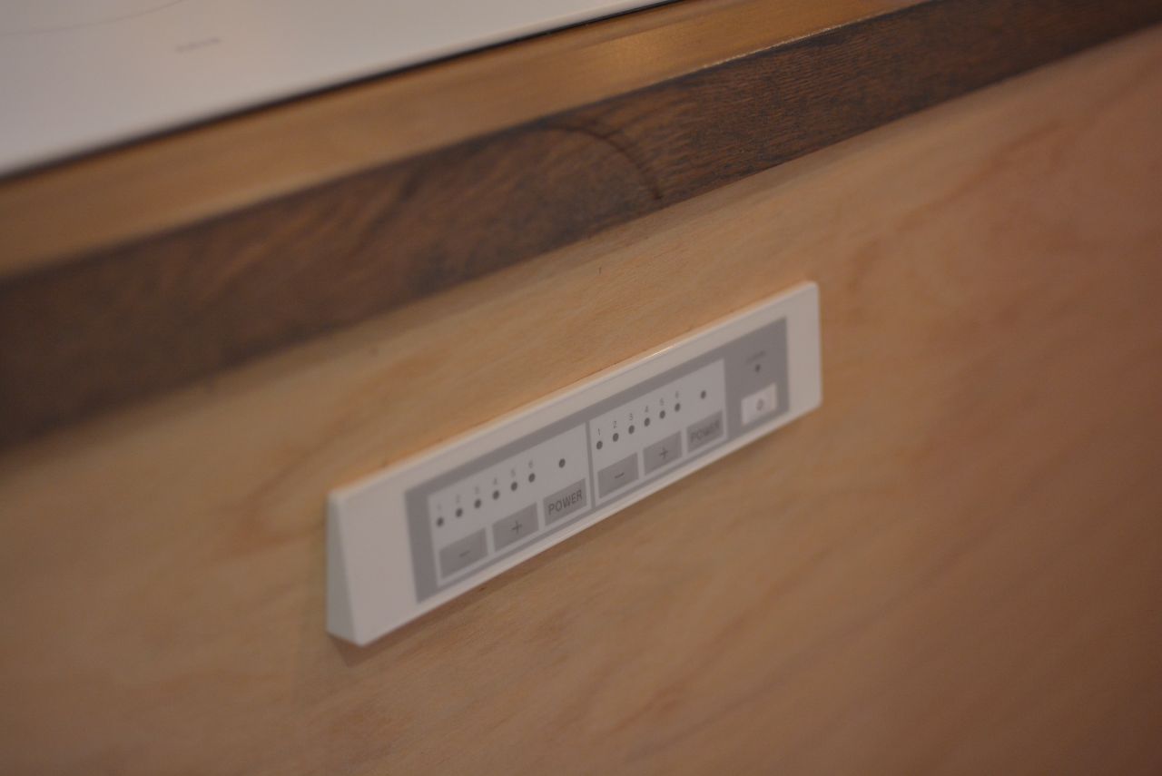IHヒーターの手元のパネル。(2020-07-01,共用部,KITCHEN,2F)