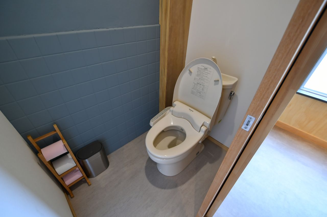 女性用のウォシュレット付きトイレ。(2020-07-01,共用部,TOILET,3F)