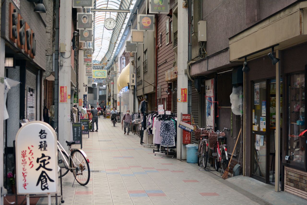 商店街の様子。駅からの道のりのうち、3分の2ほどがアーケード商店街です。(2020-07-01,共用部,ENVIRONMENT,1F)