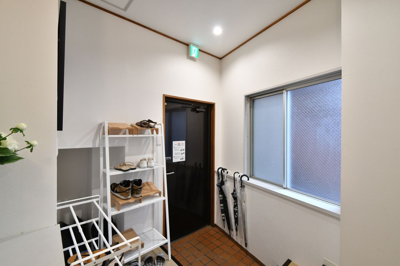 玄関周辺の様子。(2020-07-07,周辺環境,ENTRANCE,2F)
