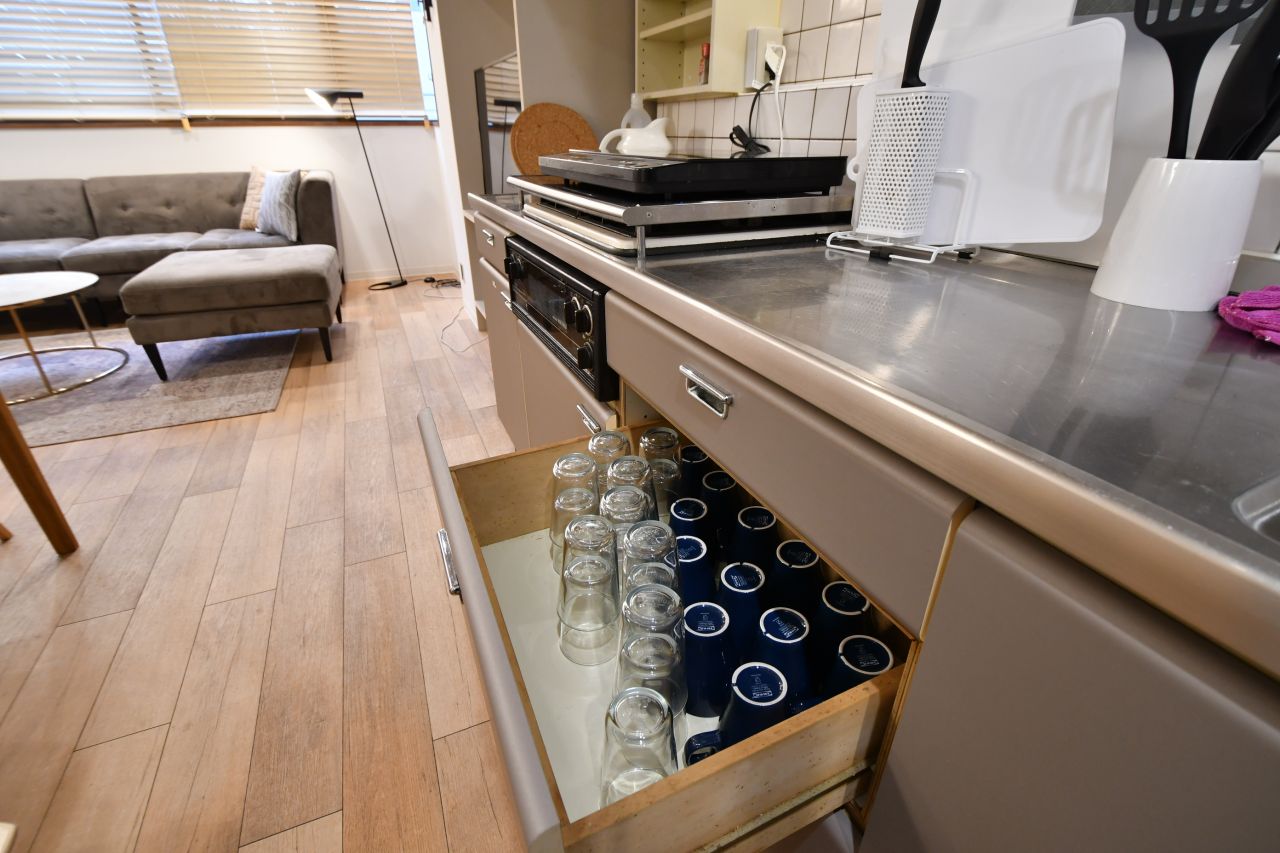 食器類は引き出しに収納されています。(2020-07-07,共用部,KITCHEN,3F)