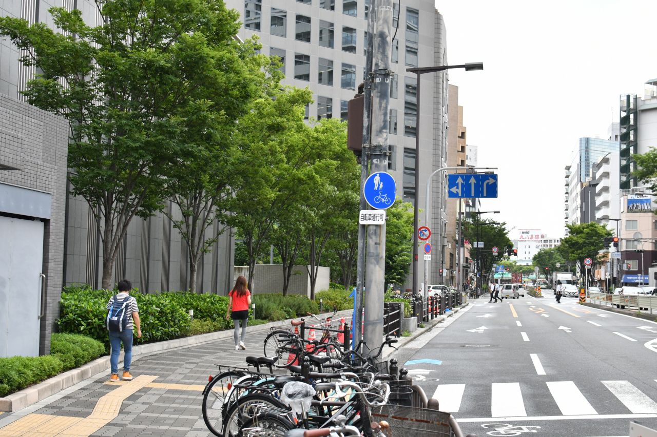 大阪市営地下鉄御堂筋線・中津駅前の様子。(2020-07-07,共用部,ENVIRONMENT,1F)