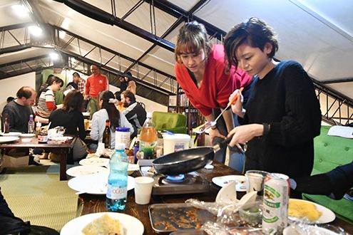 パーティーの様子3。(2018-02-10,共用部,PARTY,4F)