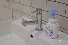 洗面台の水栓。(2020-11-18,共用部,WASHSTAND,1F)