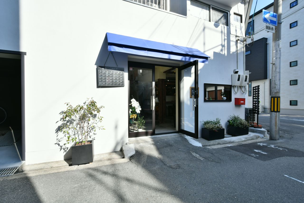 コミュニティスペースとスタジオの入口。(2020-11-18,共用部,OTHER,1F)