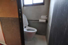 トイレの様子。(2012-03-24,共用部,TOILET,2F)