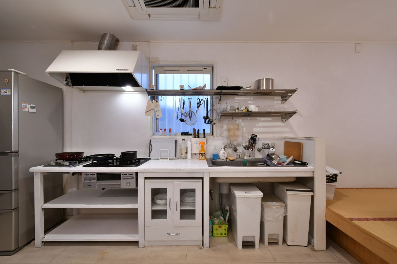 キッチンの様子。(2023-05-11,共用部,KITCHEN,1F)