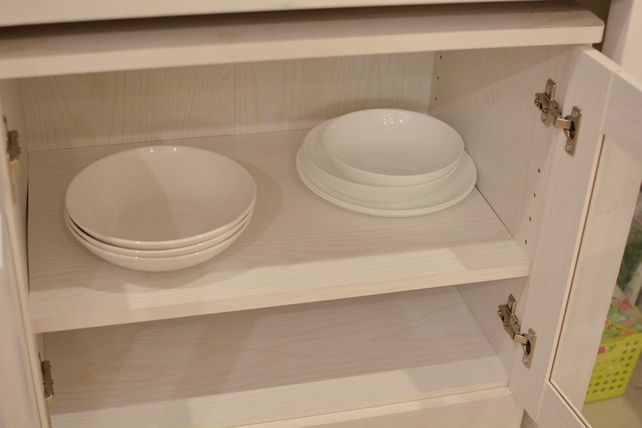 食器棚の様子。(2023-05-11,共用部,KITCHEN,1F)