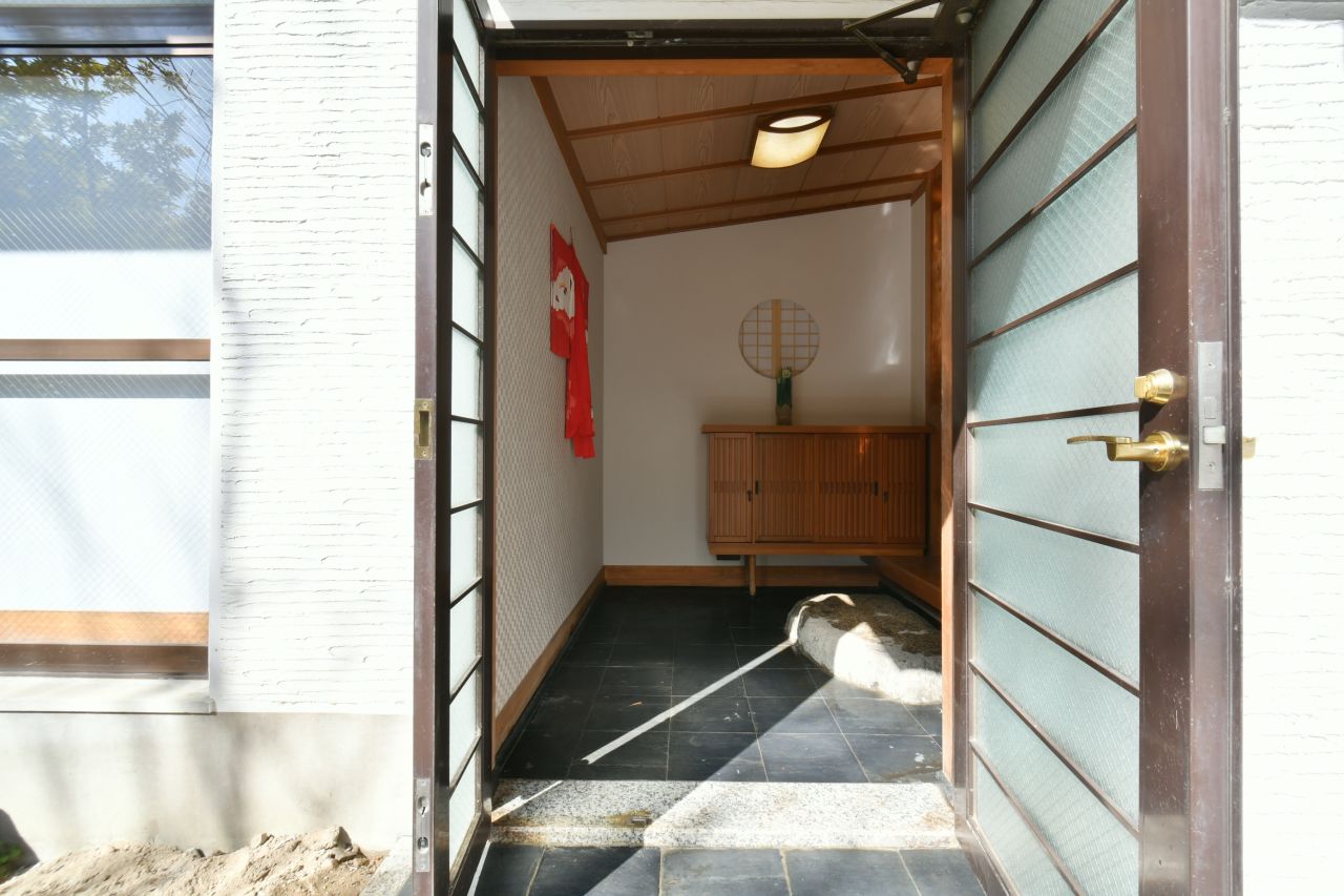 玄関から見た内部の様子。(2018-02-14,周辺環境,ENTRANCE,1F)