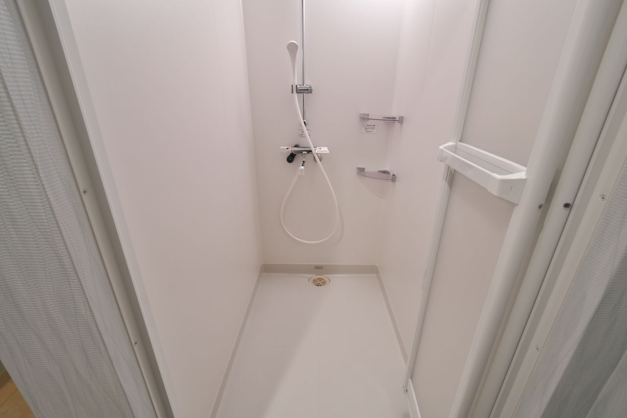 シャワールームの様子。(2018-02-14,共用部,BATH,1F)