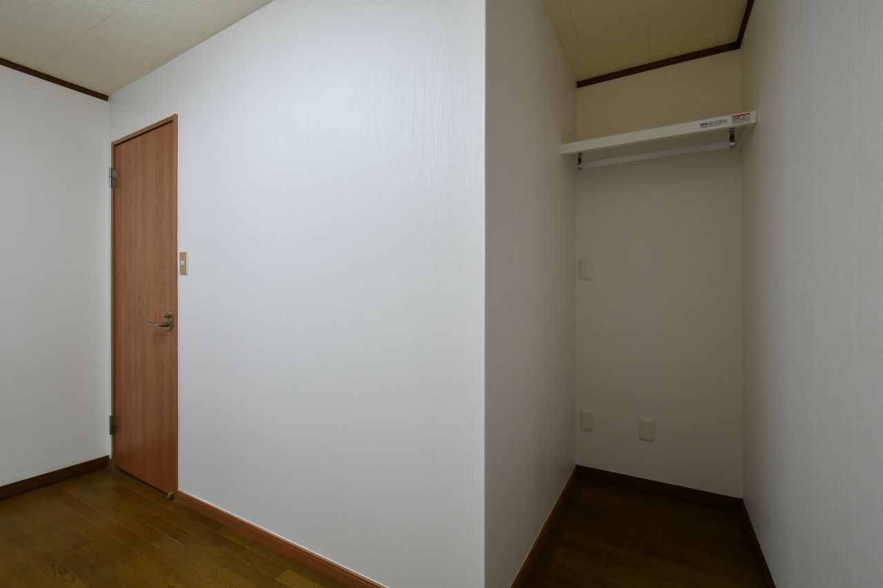 収納の様子2。（102号室）(2018-09-25,専有部,ROOM,1F)