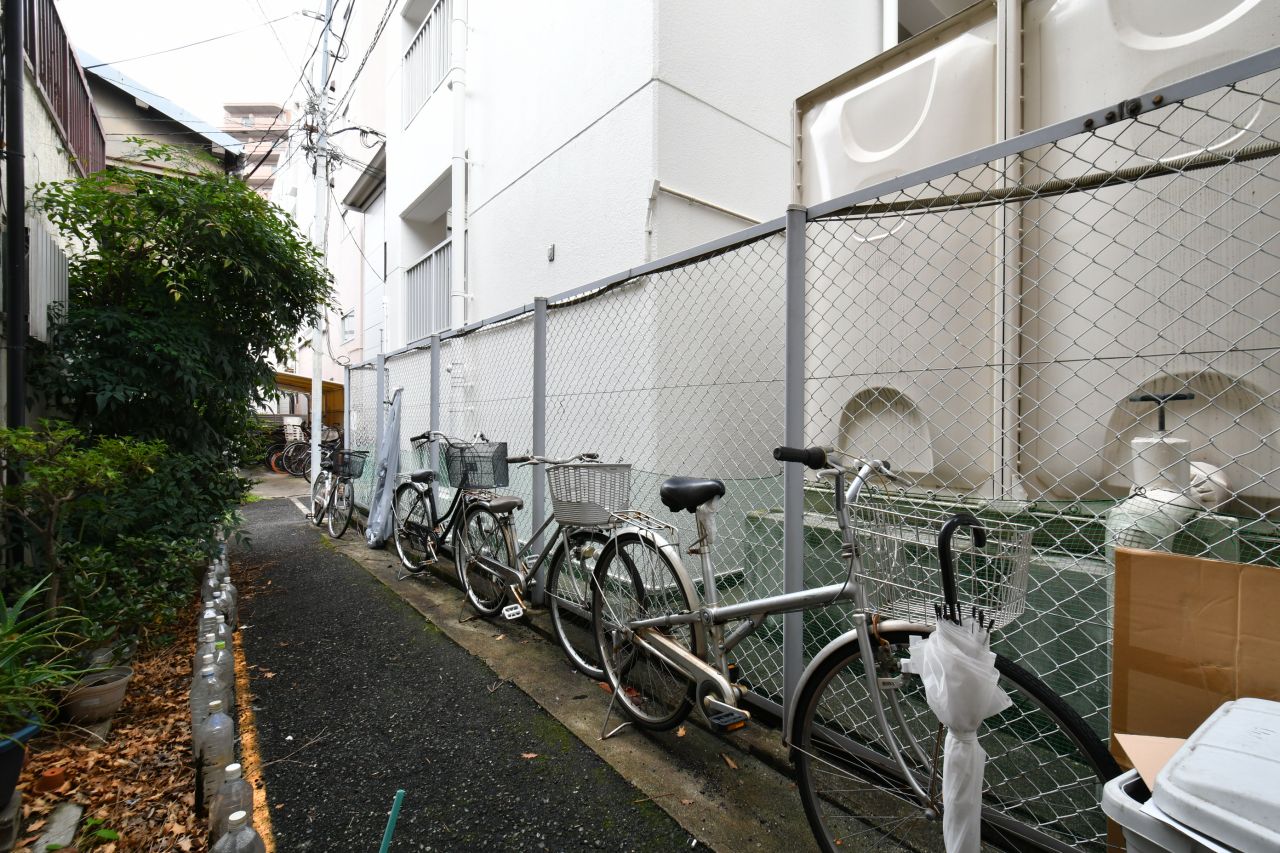 駐輪場の様子。(2018-09-25,共用部,GARAGE,1F)