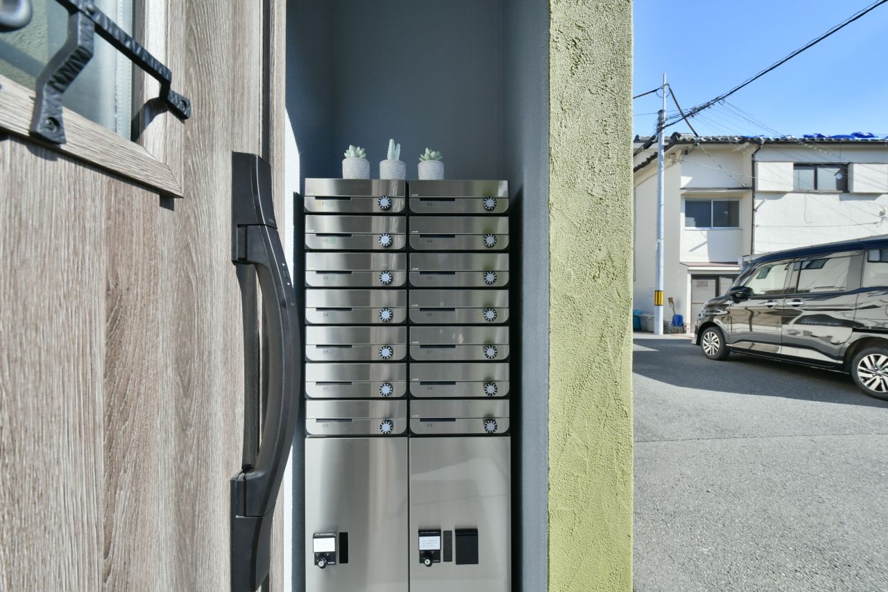 郵便受けと宅配ボックスの様子。(2020-10-20,共用部,OTHER,1F)