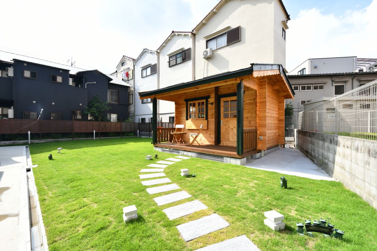 小屋へのアプローチ。(2022-08-05,共用部,OTHER,1F)