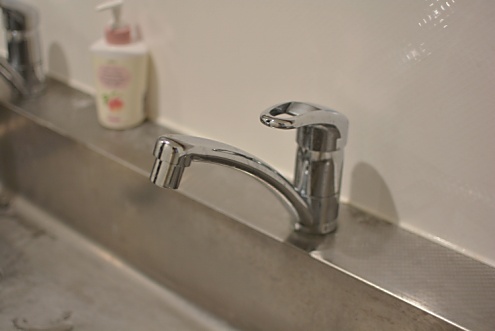 洗面台の水栓。(2016-02-15,共用部,BATH,1F)