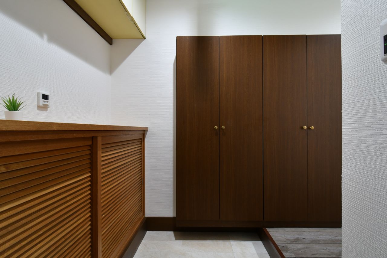 玄関から見た内部の様子。(2018-09-12,周辺環境,ENTRANCE,2F)