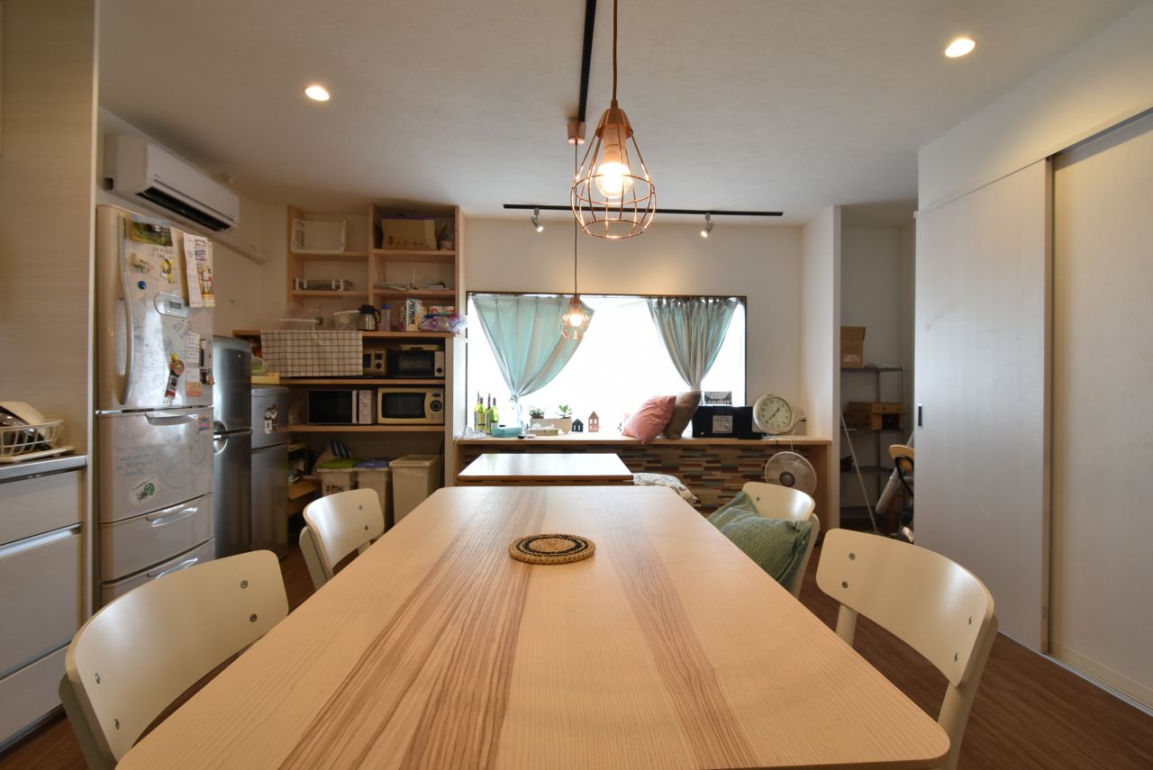 ダイニングテーブルの様子。(2016-07-04,共用部,LIVINGROOM,2F)