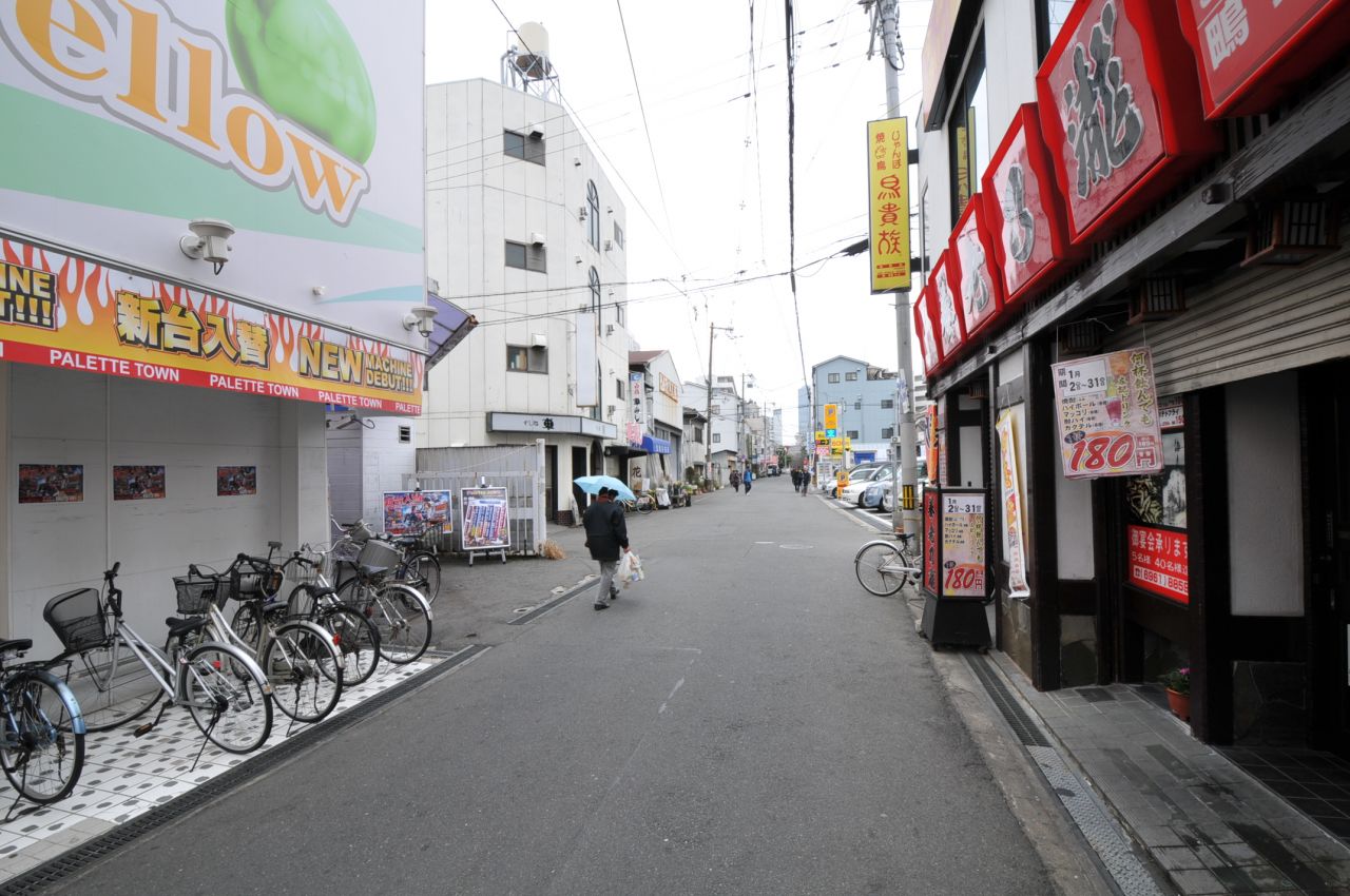 各線・鴫野駅からシェアハウスへ向かう道の様子。(2012-01-14,共用部,ENVIRONMENT,1F)