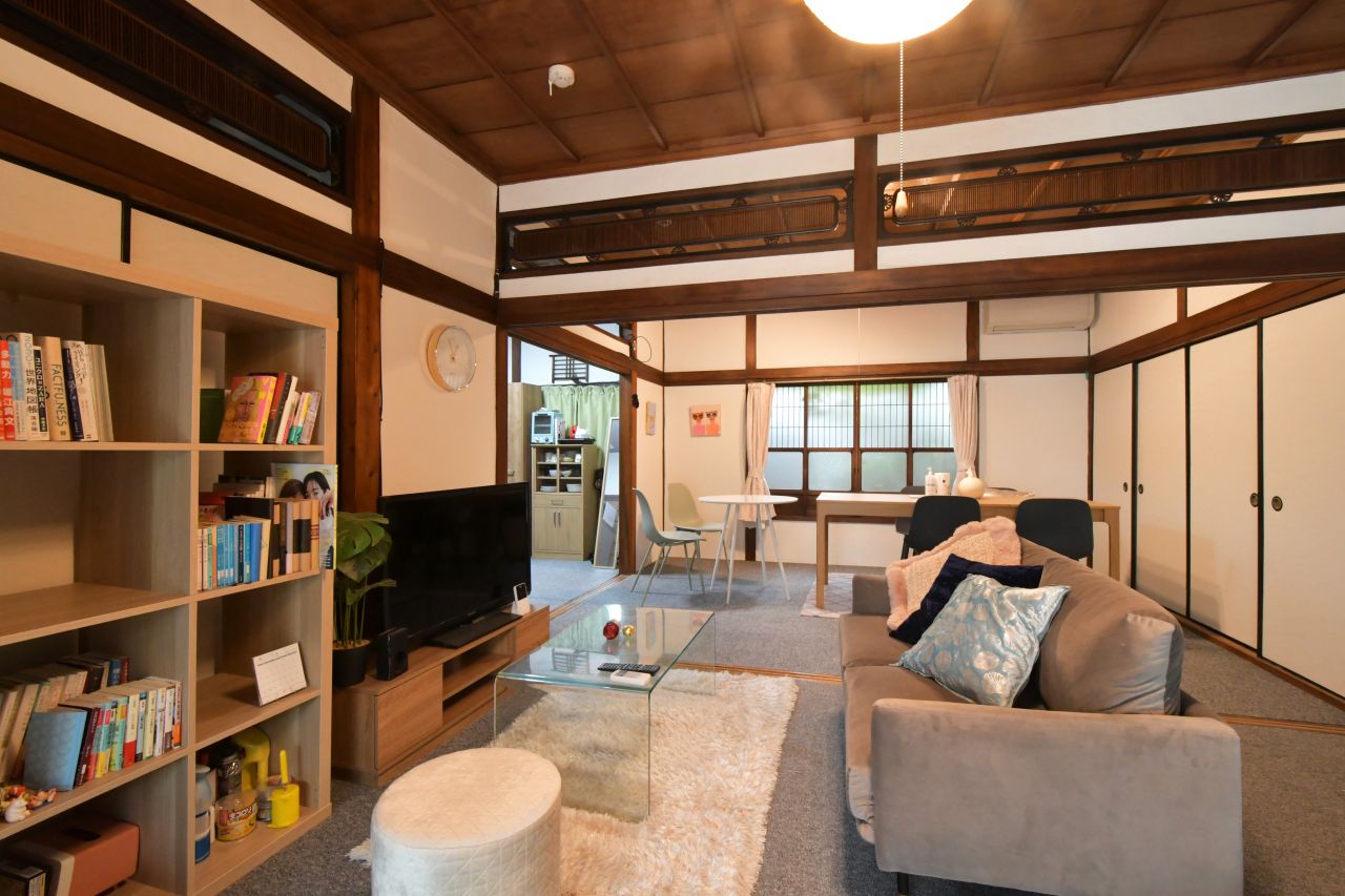 リビングの様子3。(2022-09-27,共用部,LIVINGROOM,1F)