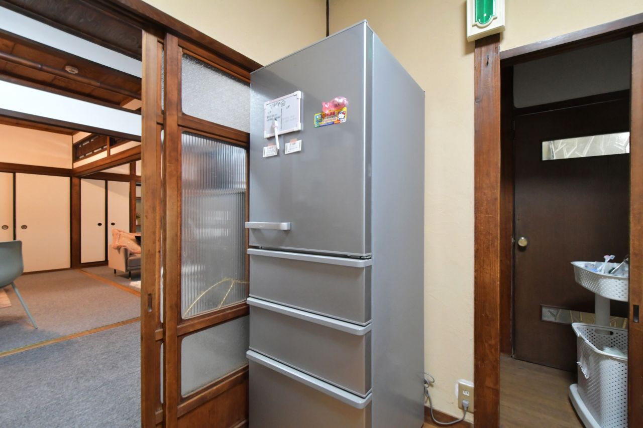 冷蔵庫の様子。(2022-09-27,共用部,KITCHEN,1F)