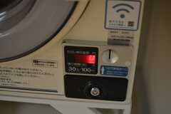 乾燥機はコイン式です。(2022-06-29,共用部,LAUNDRY,-1F)
