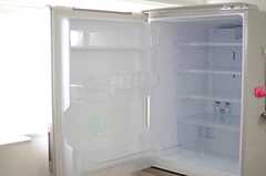 冷蔵庫はこんな感じ。(2013-04-01,共用部,KITCHEN,1F)