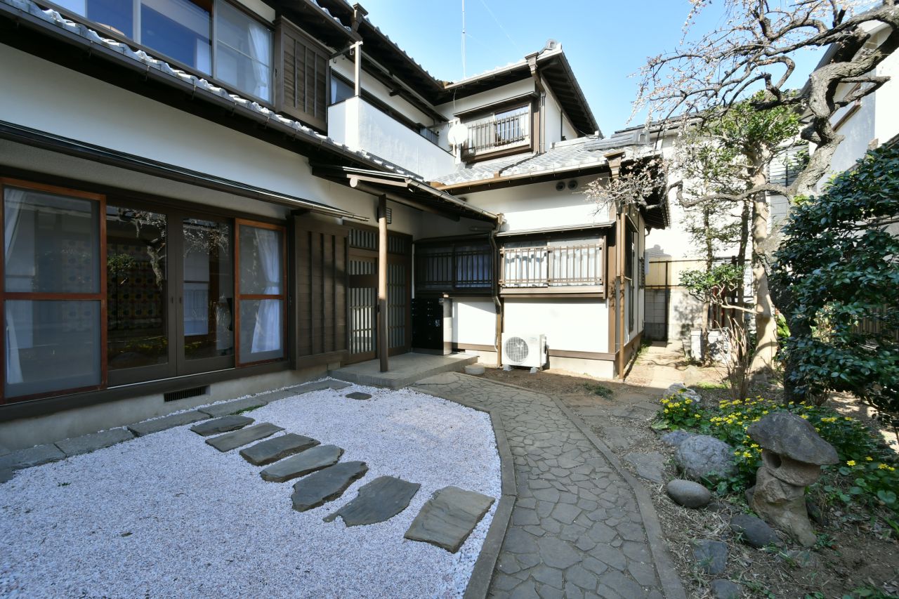 庭の様子2。(2023-03-08,共用部,OTHER,1F)