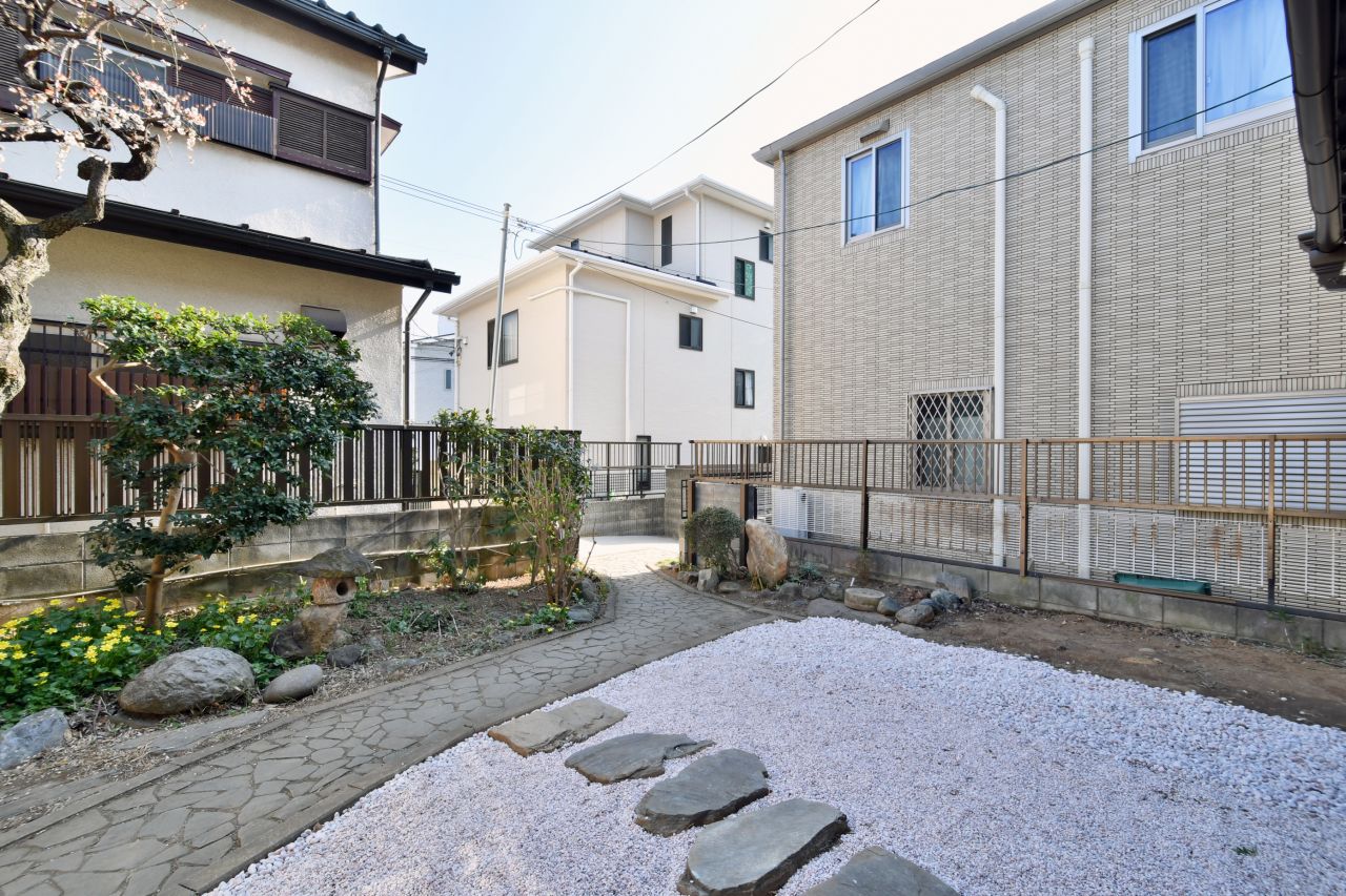 庭の様子3。(2023-03-08,共用部,OTHER,1F)