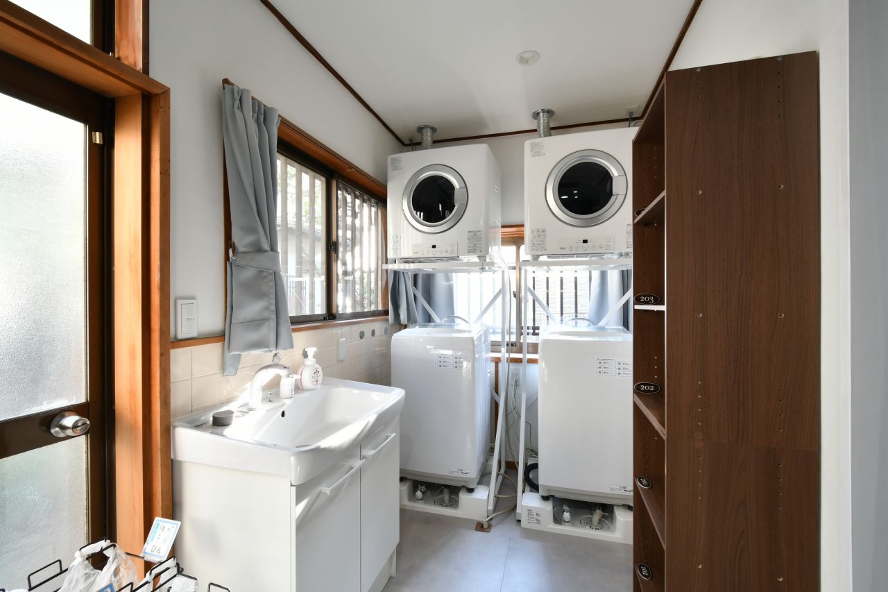 キッチンの対面がランドリースペースです。(2023-03-08,共用部,LAUNDRY,1F)