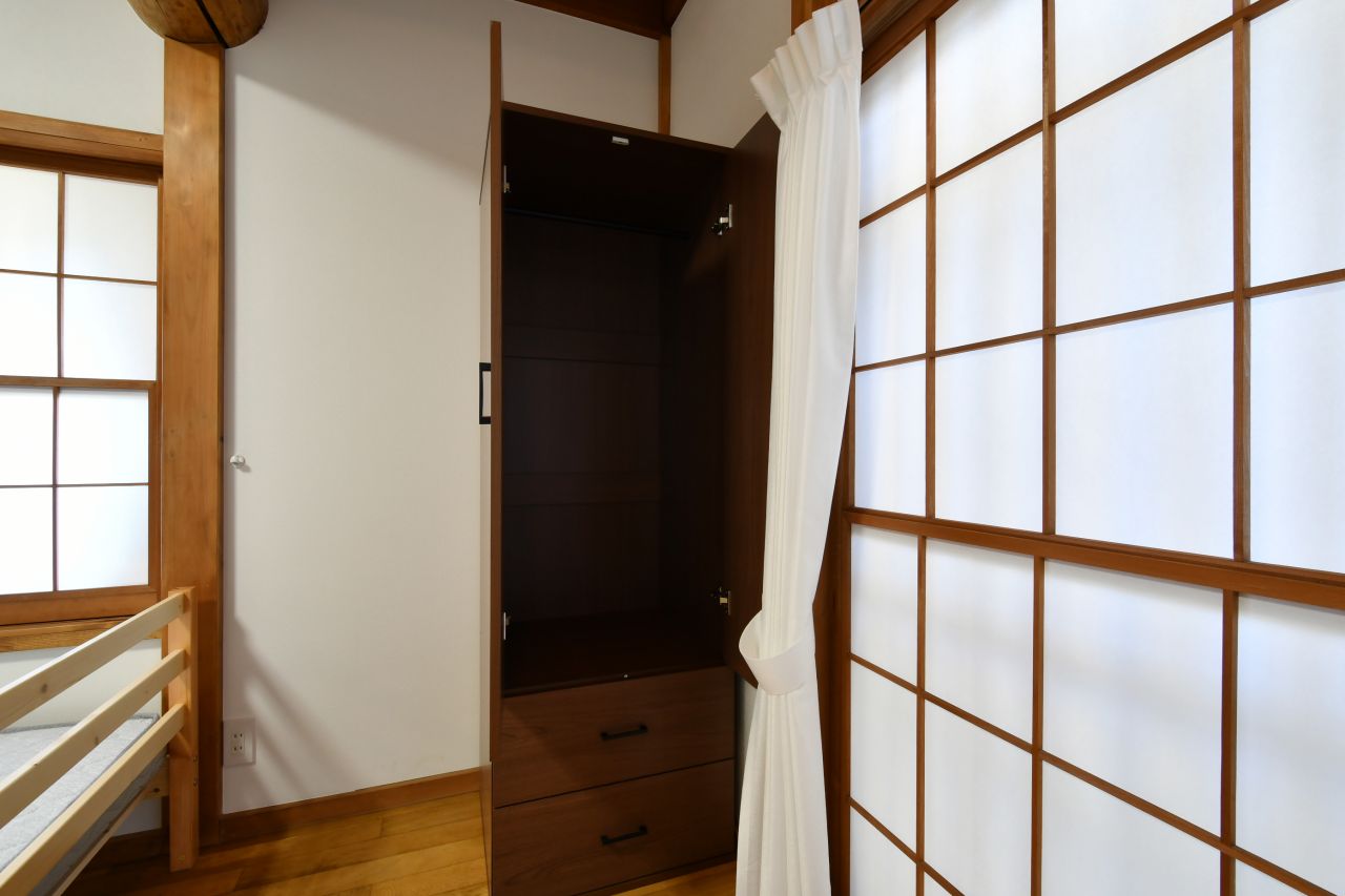 クローゼットの様子。（101号室）(2023-03-08,専有部,ROOM,1F)