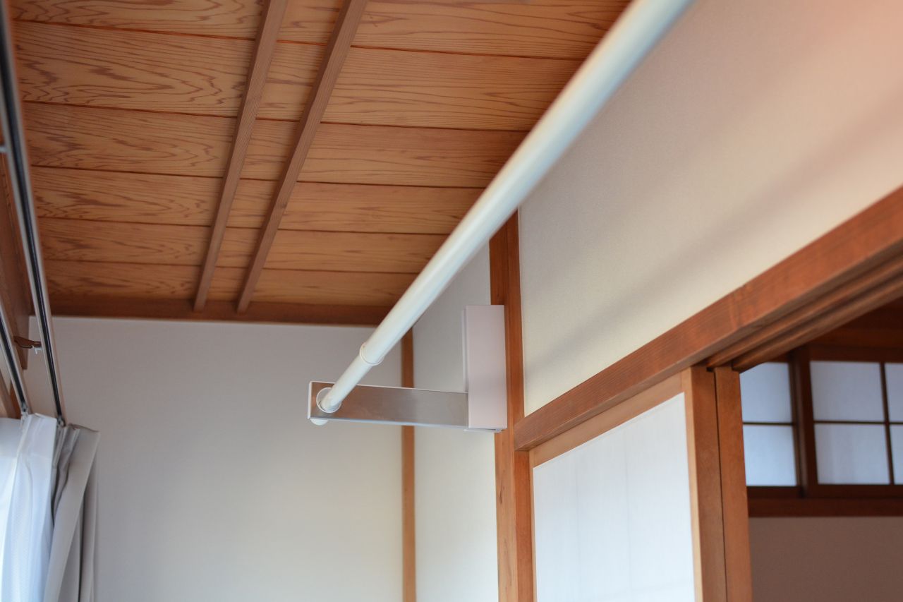 洗濯物が干せます。（204号室）(2023-03-08,専有部,ROOM,2F)