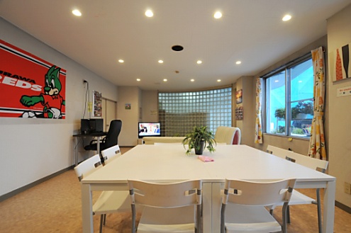 ラウンジの様子2。(2014-03-20,共用部,LIVINGROOM,1F)
