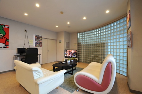 ラウンジの様子6。(2014-03-20,共用部,LIVINGROOM,1F)