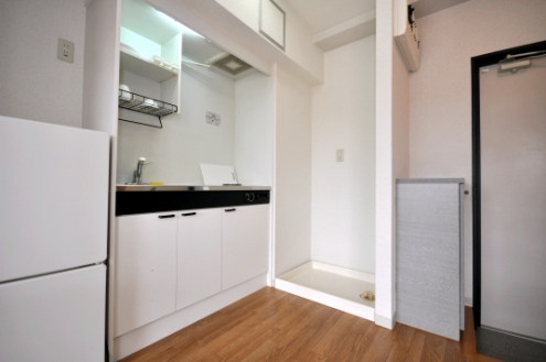 各専有部にはキッチンが設置されています。（407号室）(2010-05-19,共用部,KITCHEN,4F)