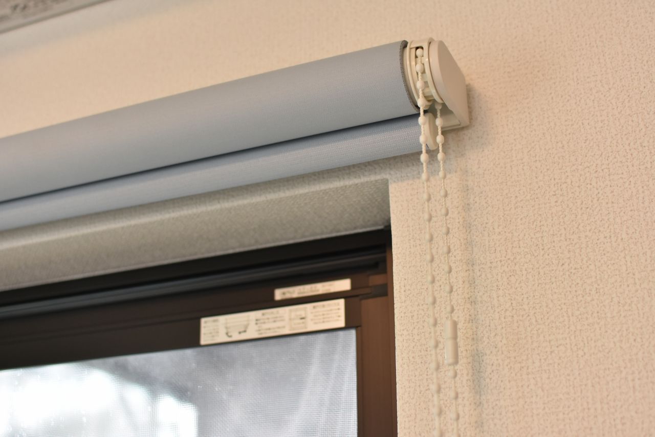 ロールカーテンが設置されています。（203号室）(2018-03-08,専有部,ROOM,2F)