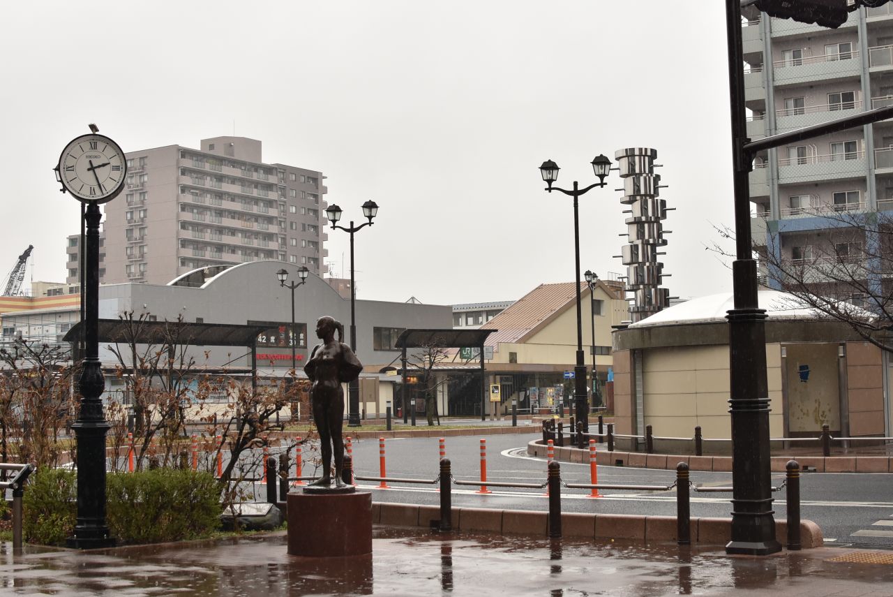 JR京浜東北線・与野駅の様子。|1F 周辺環境