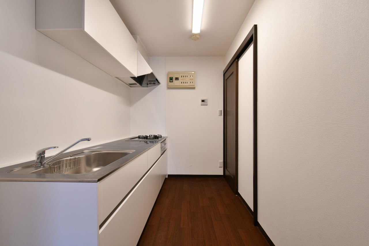 キッチンの様子。（104号室）(2017-05-29,専有部,ROOM,1F)