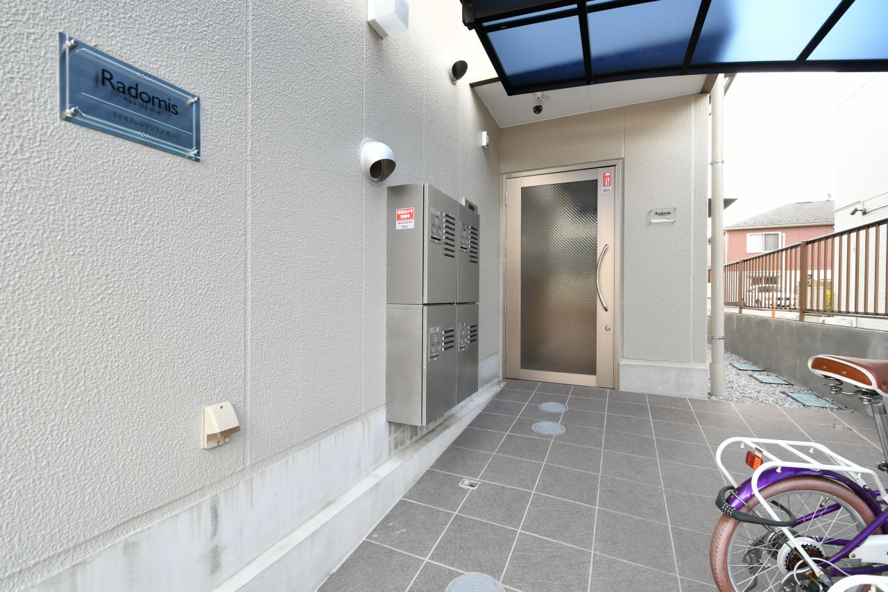 アプローチの様子。(2021-03-04,周辺環境,ENTRANCE,1F)