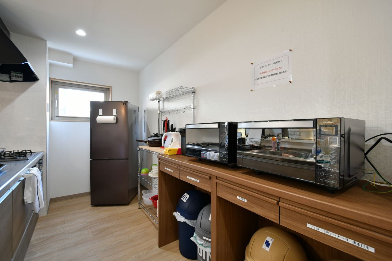 キッチン家電の様子。(2021-03-04,共用部,KITCHEN,1F)