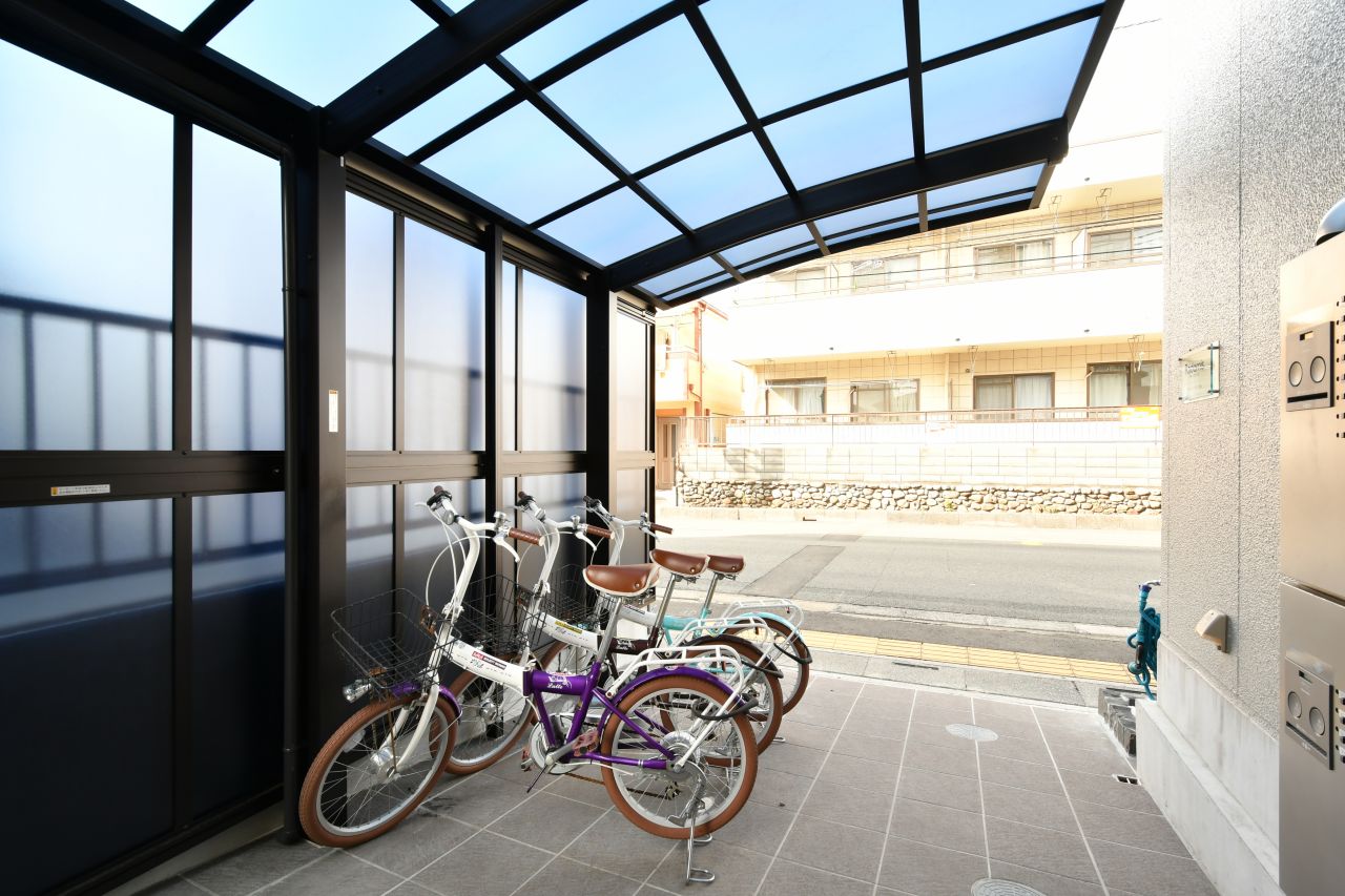 共用自転車は全部で5台。無料で利用できます。(2021-03-04,共用部,GARAGE,1F)
