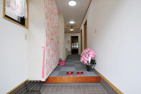 正面玄関から見た内部の様子。(2011-03-22,周辺環境,ENTRANCE,1F)