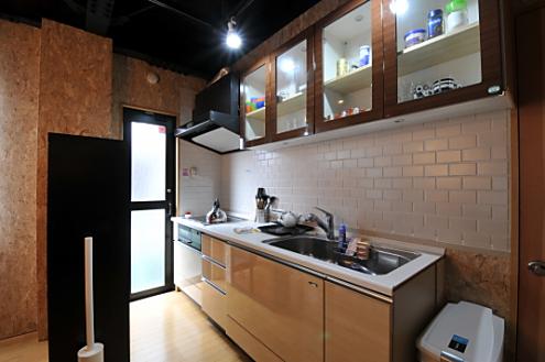 シェアハウスのキッチンの様子。(2011-03-22,共用部,KITCHEN,1F)