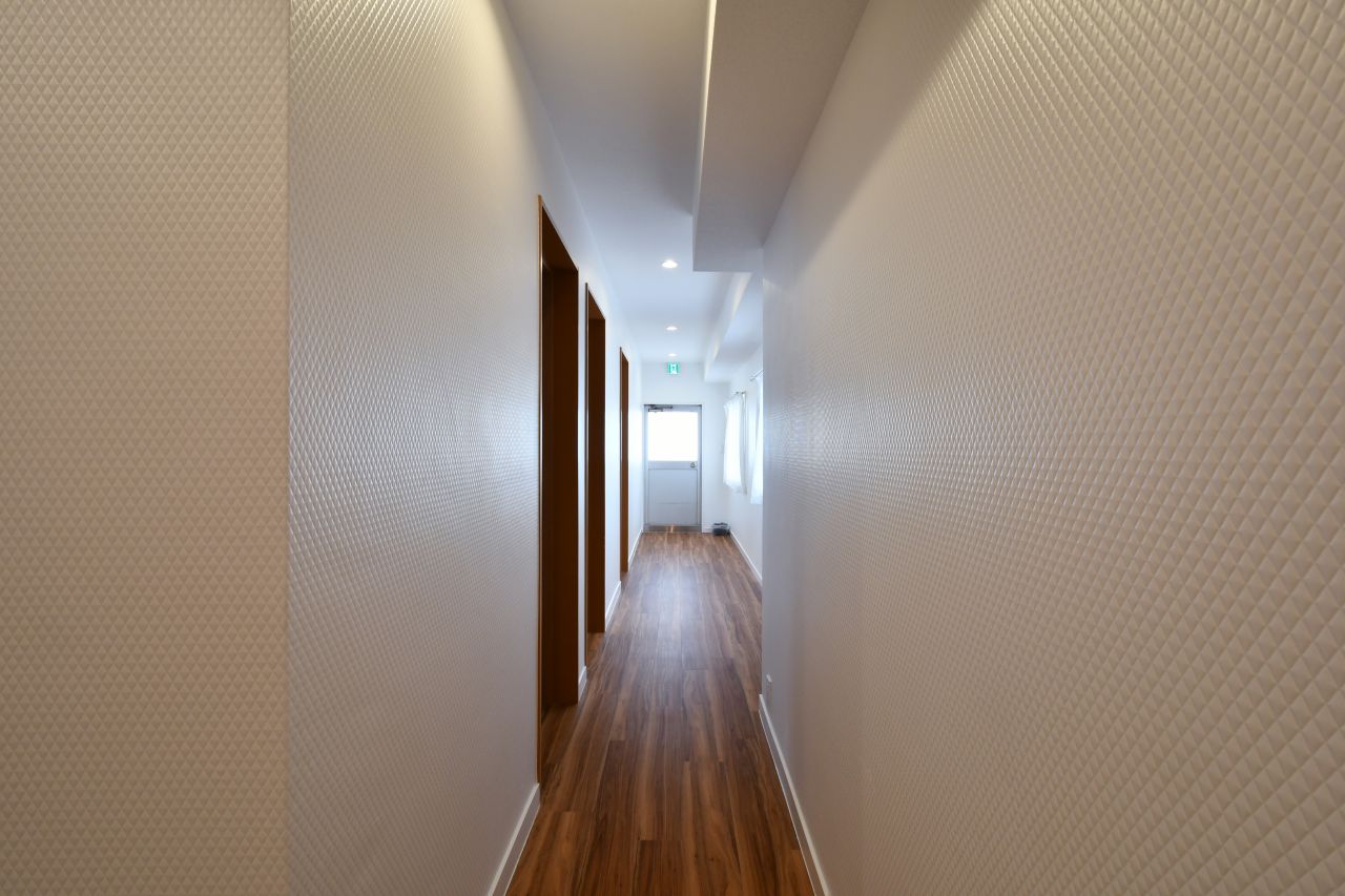 廊下の突き当たりから、屋上に出られます。(2020-10-14,共用部,OTHER,6F)