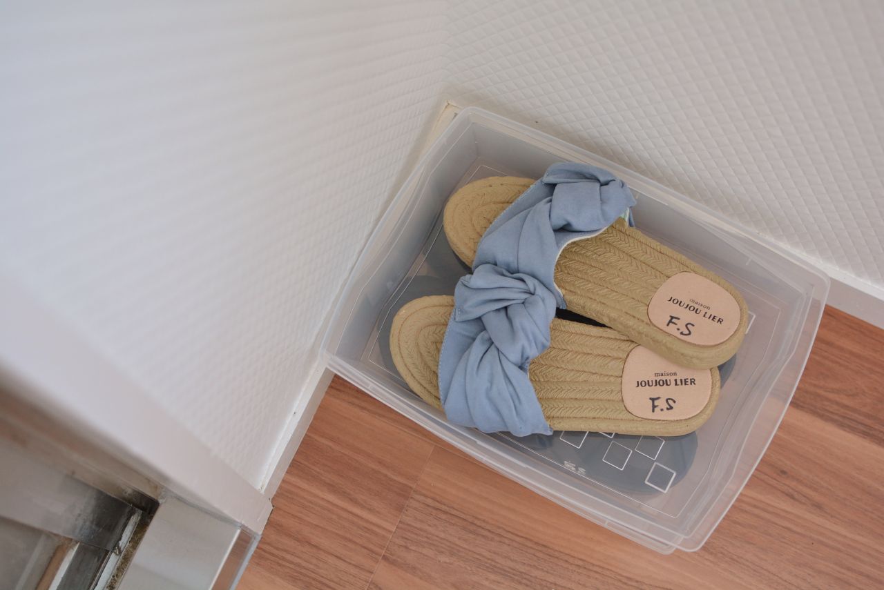 屋上に出るためのサンダルが用意されています。(2020-10-14,共用部,OTHER,6F)