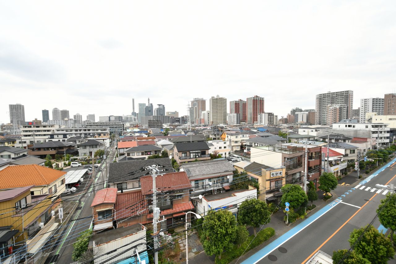 屋上からは、さいたま新都心のビル群が見えます。(2020-10-14,共用部,OTHER,6F)