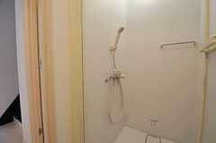 シャワールームの様子。(2012-10-10,共用部,BATH,1F)