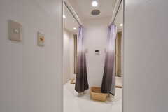 女性用シャワールームの様子。2階と同じ作りです。(2020-07-16,共用部,BATH,3F)