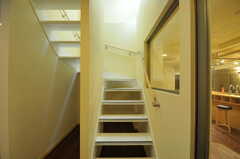 階段の様子。(2012-01-10,共用部,OTHER,2F)