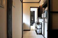 脱衣室には洗面台が設けられています。(2014-06-09,共用部,BATH,1F)