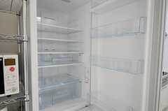 冷蔵庫の中の様子。(2012-03-30,共用部,KITCHEN,1F)